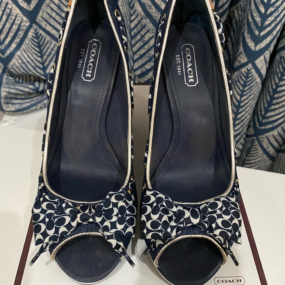 Coach Thalia DNM/4CM